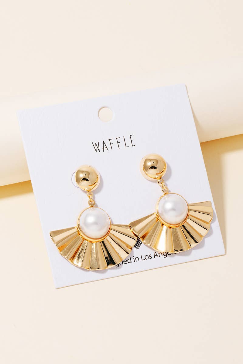 Metallic Fan Pearl Stud Dangle