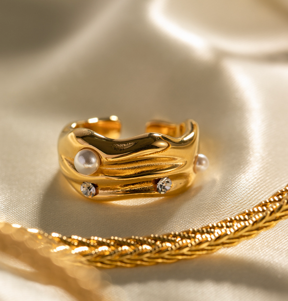 Chunky Adjustable Pearl Ring Gold Plated