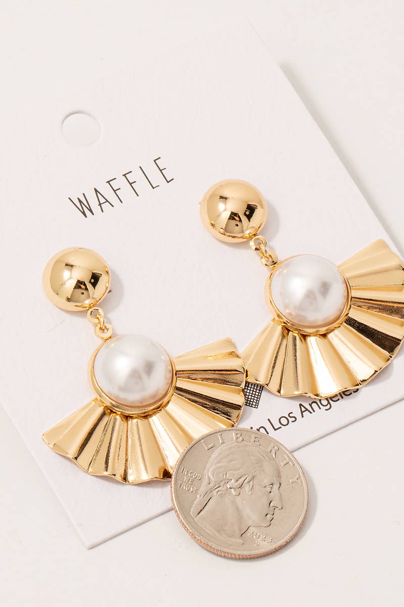 Metallic Fan Pearl Stud Dangle