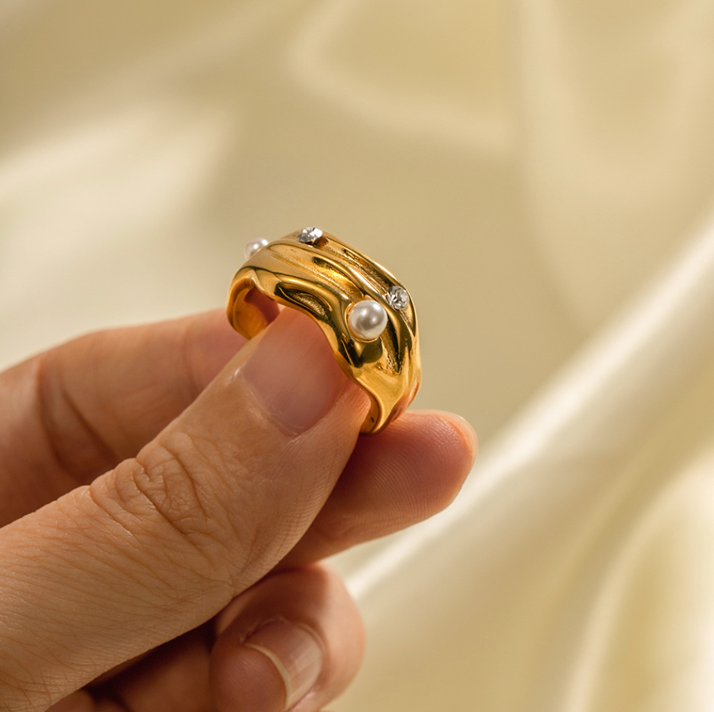 Chunky Adjustable Pearl Ring Gold Plated